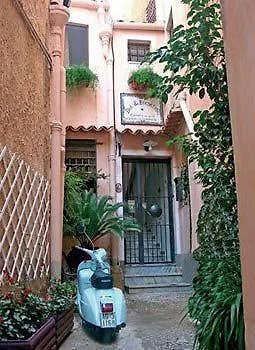 Πανσιόν A Sud Αγκριτζέντο